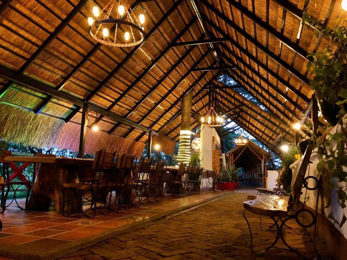Hotel Campestre San Joaquin Garzon  ภายนอก รูปภาพ