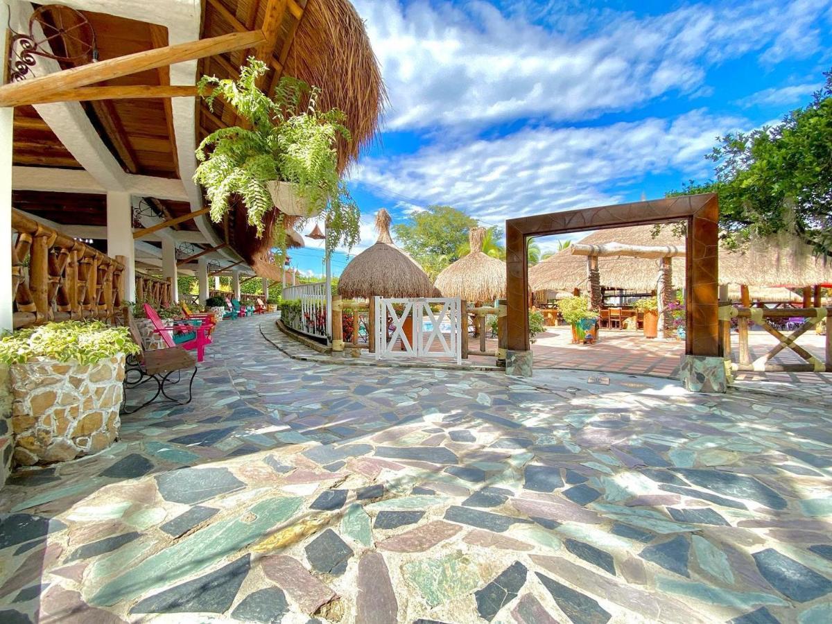 Hotel Campestre San Joaquin Garzon  ภายนอก รูปภาพ